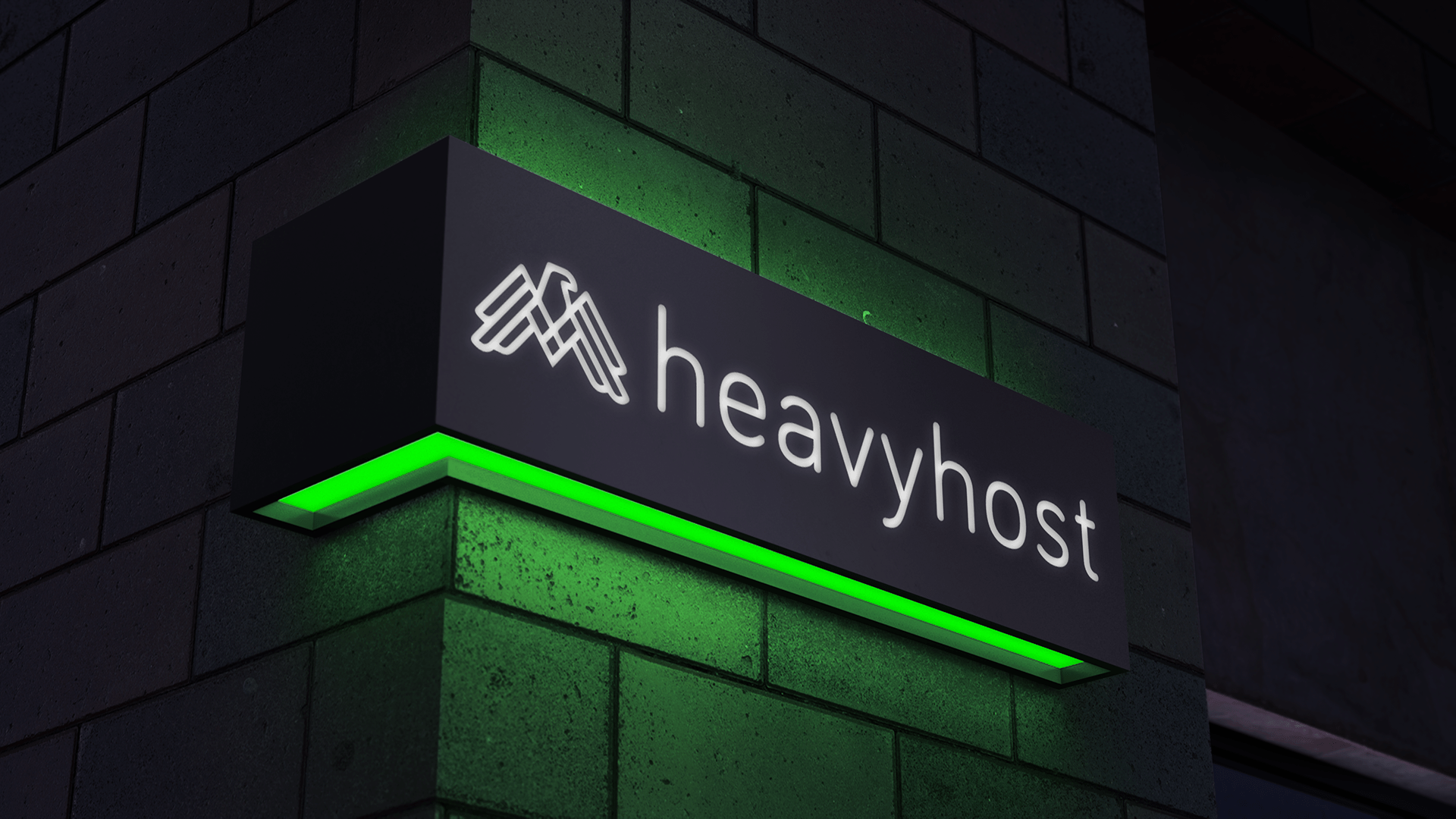 HeavyHost - Logo
