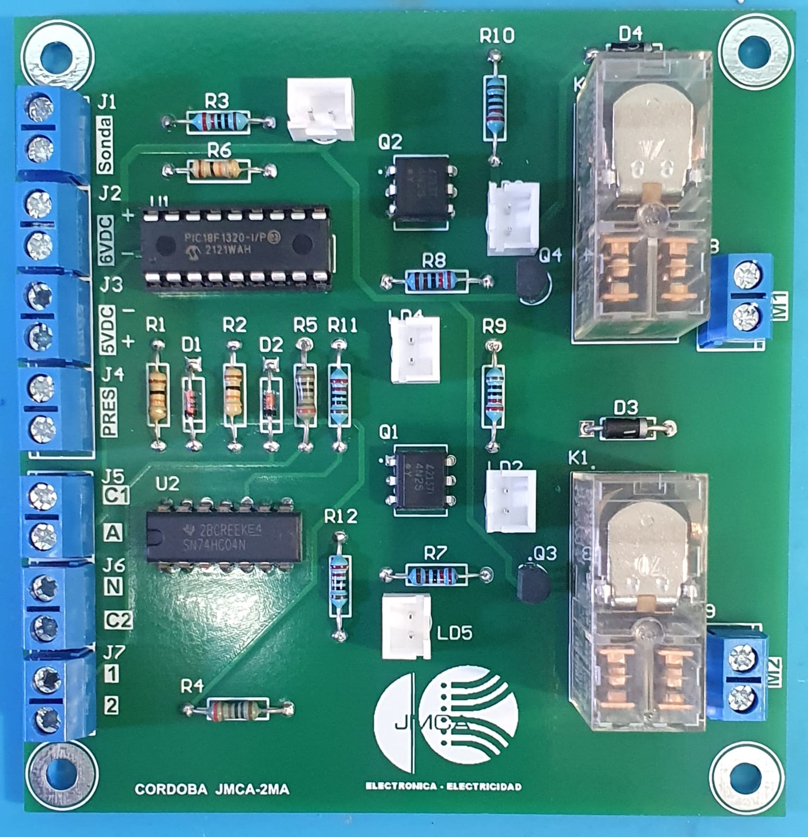 Verificador e leitura de sinais externos com microcontrolador PIC